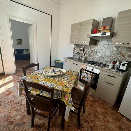 Arco Del Vescovo 2 Apartment Ачиреале Екстериор снимка