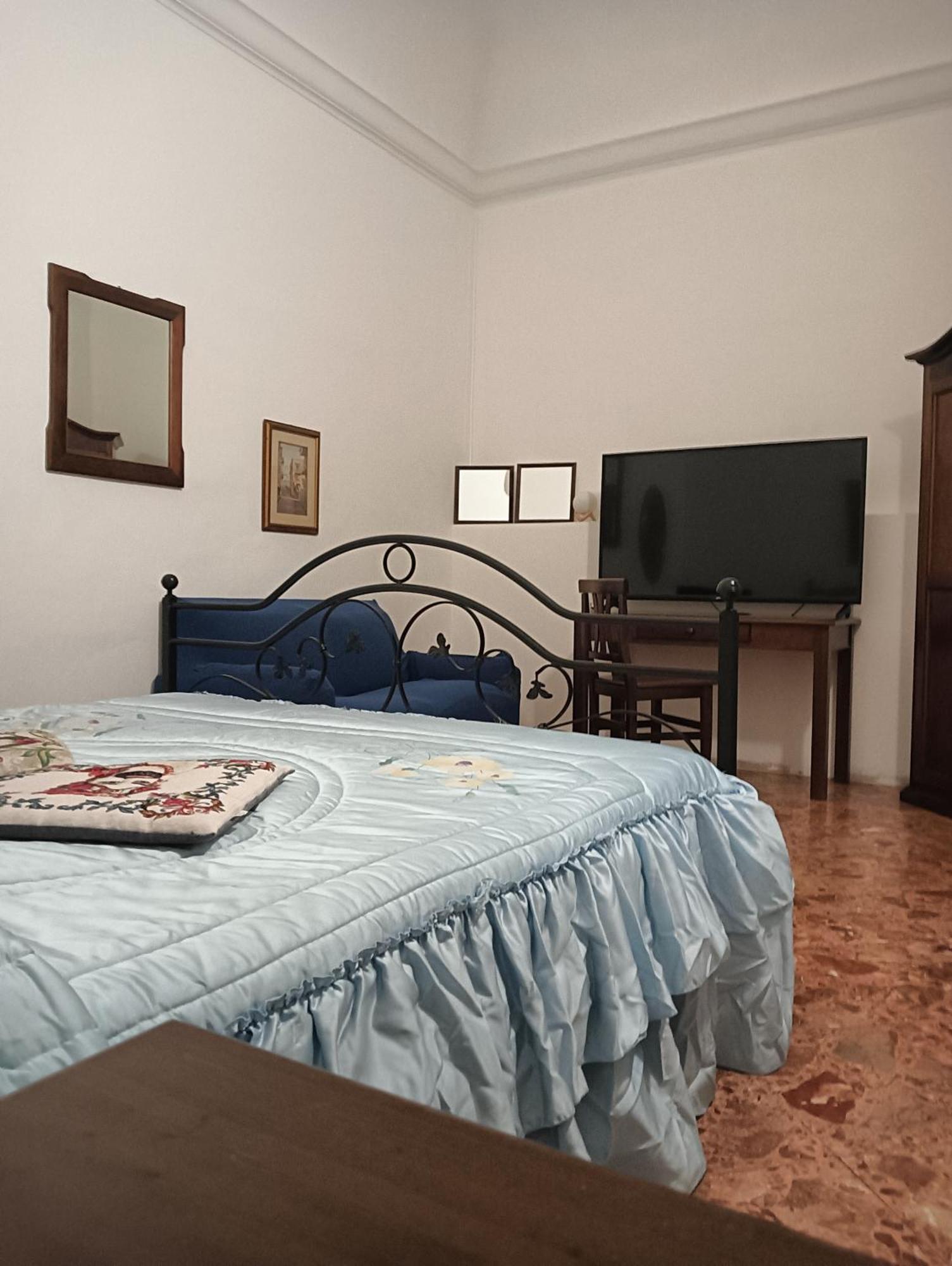 Arco Del Vescovo 2 Apartment Ачиреале Екстериор снимка